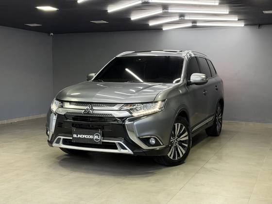 MITSUBISHI OUTLANDER 2.0 MIVEC GASOLINA HPE AUTOMÁTICO MITSUBISHI OUTLANDER 2.0 MIVEC GASOLINA HPE AUTOMÁTICO